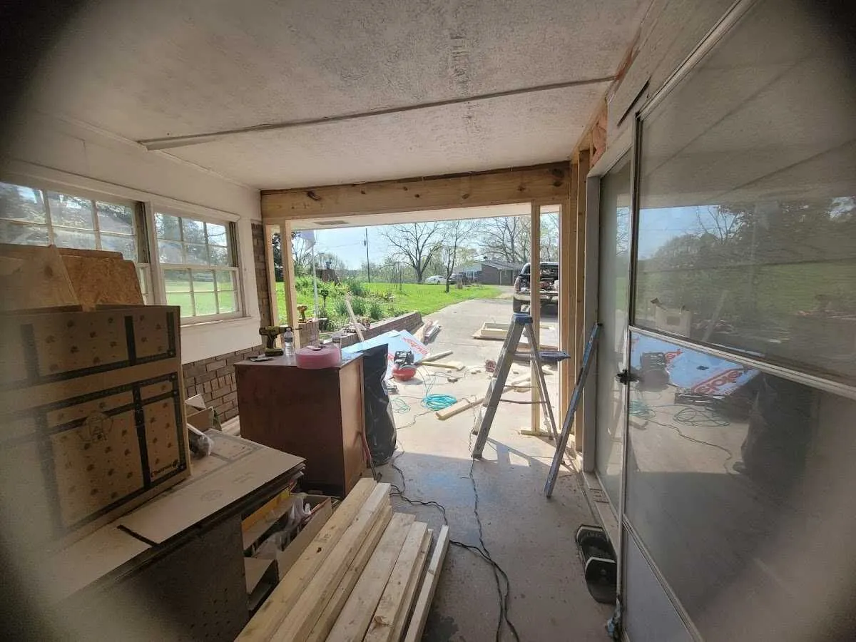 Air movers and dehumidifier for Water Mitigation Services in Pekin